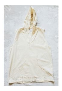 Sleveless top with hoddie light weight